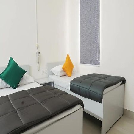 Hotel Cyber Pride Hyderabad Eksteriør bilde
